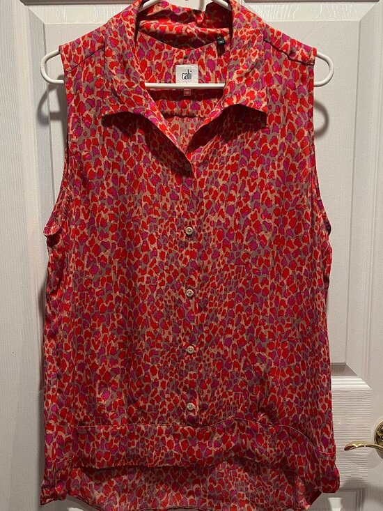 CAbi Tops - Heart of CABI hi/low blouse